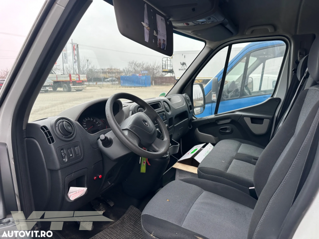 ID 4004 Renault Master