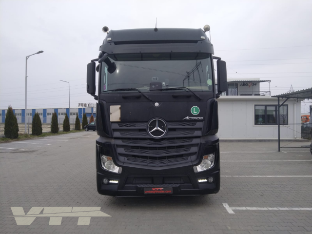 ID 4031 Mercedes Actros