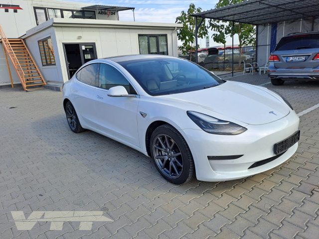 ID 4488 TESLA MODEL 3