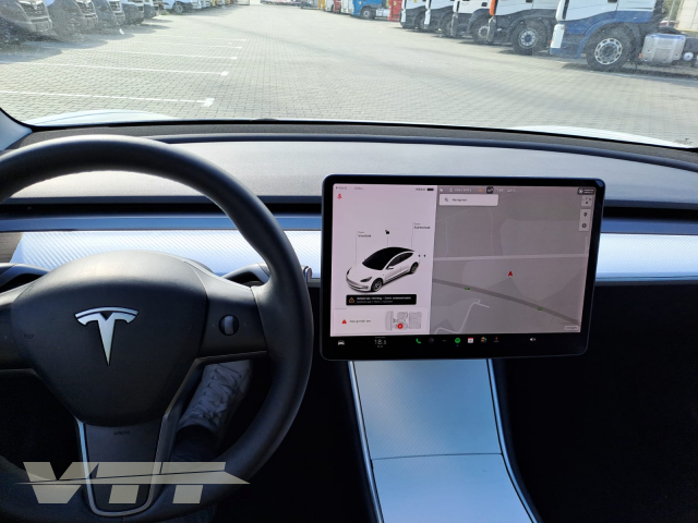 ID 4488 TESLA MODEL 3