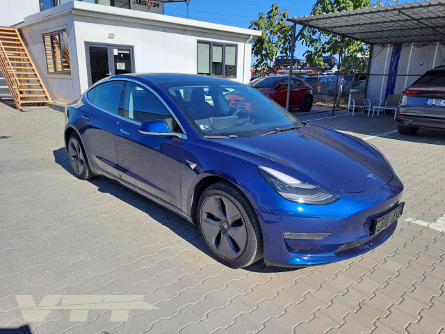 ID 4502 TESLA MODEL 3