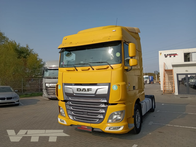 ID 4528 DAF XF 460FT