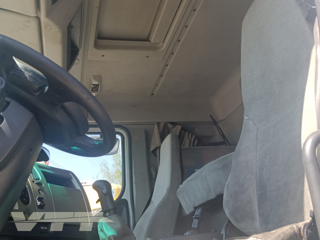 ID 4934 Renault Premium