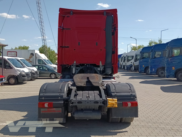ID 4940 Mercedes-Benz Actros