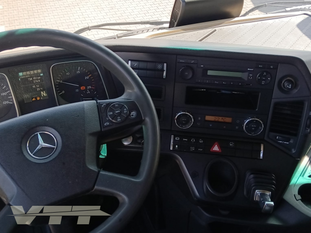 ID 4940 Mercedes-Benz Actros