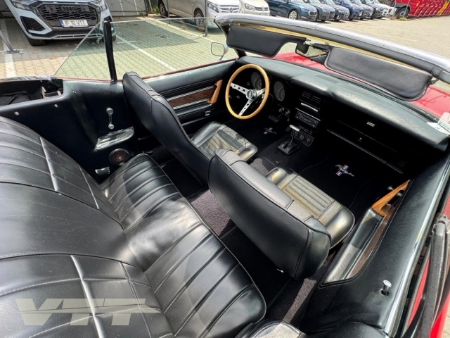 ID 5027 Ford Mustang