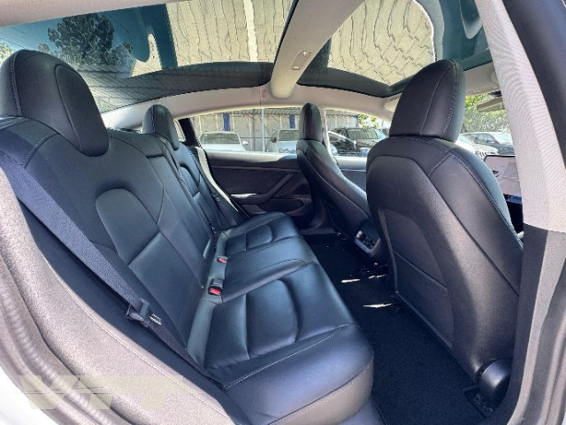 ID 5195 TESLA MODEL 3