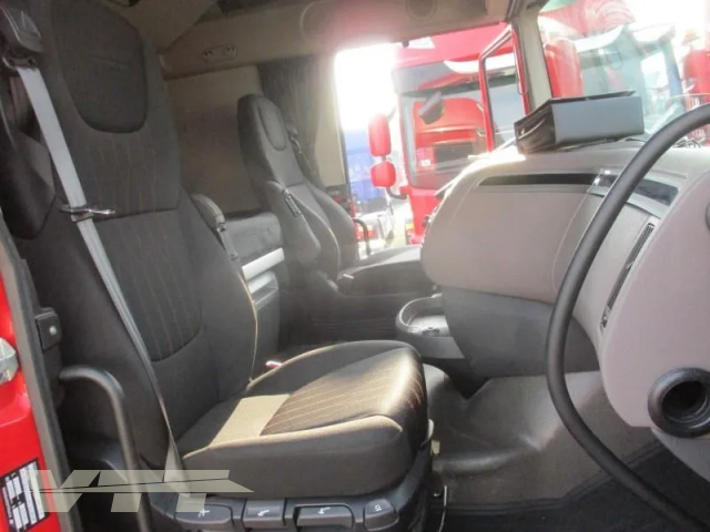 ID 5200 DAF XF 450FT