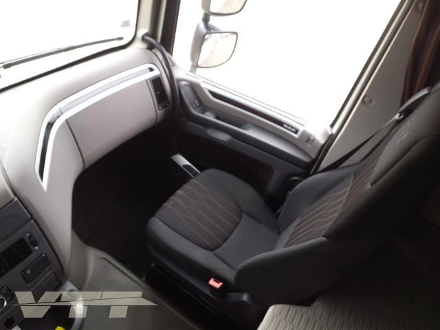 ID 5275 DAF XF 480FT