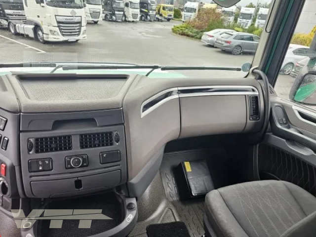 ID 5282 DAF XF 480FT
