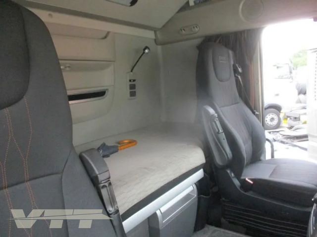 ID 5284 DAF XF 480FT