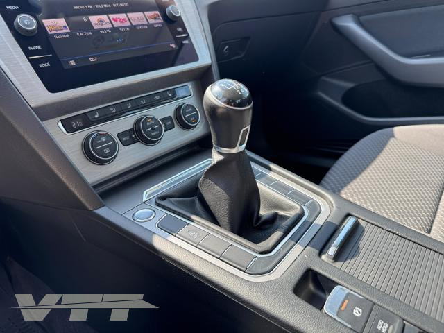 ID 5302 Volkswagen Passat
