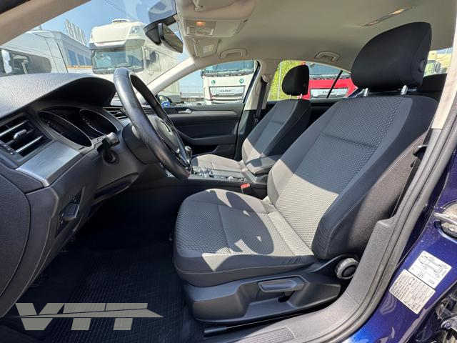 ID 5302 Volkswagen Passat