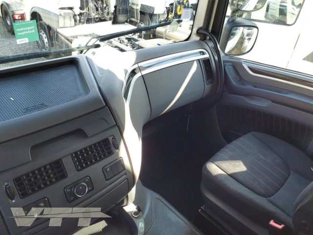 ID 5379 DAF XF 480FT
