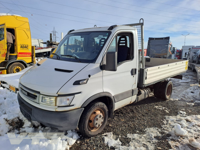 ID 5523 Iveco Daily A/35C14PR